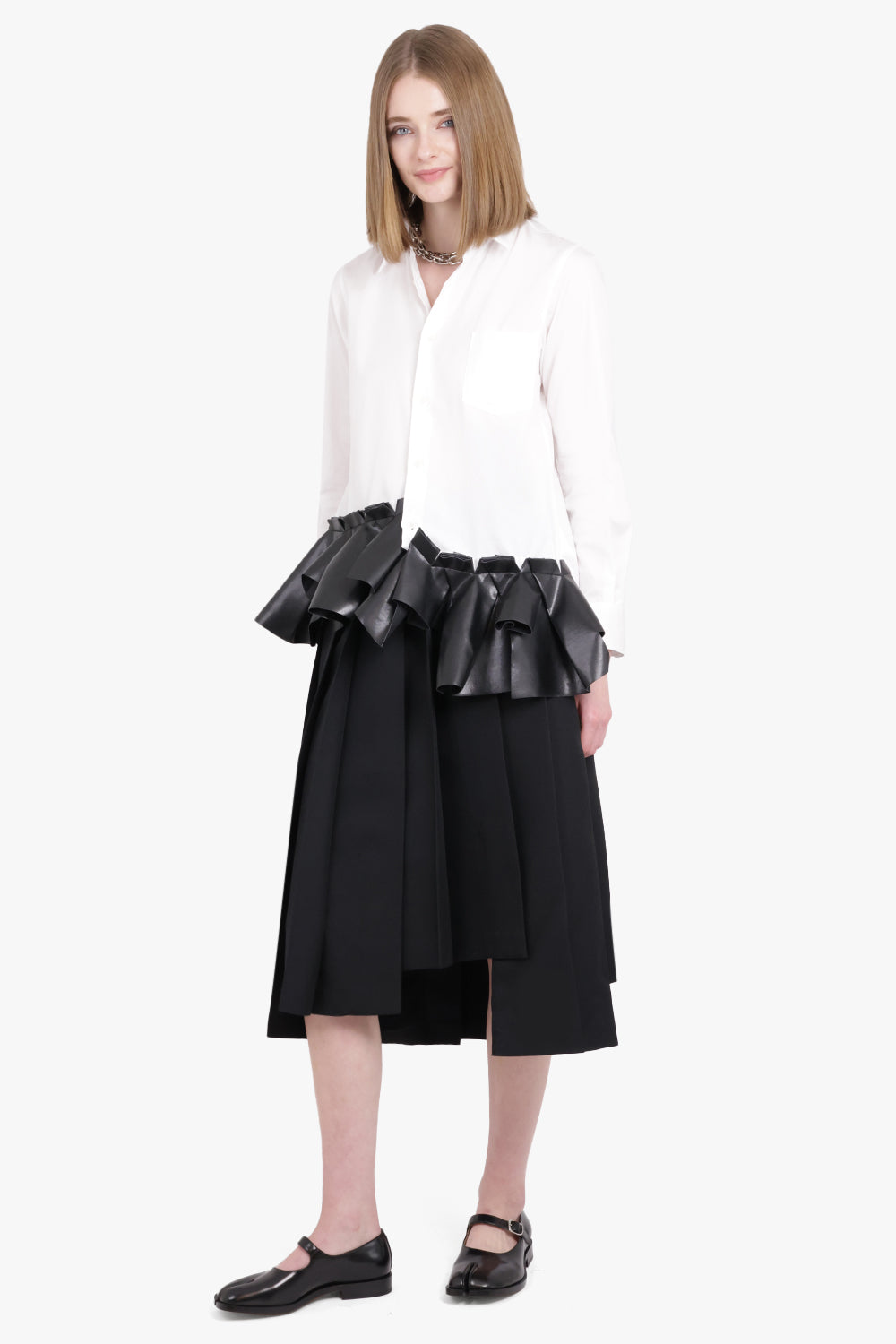 COMME DES GARCONS RTW Asymmetric L/S Shirt with Contrast Ruffle Detail | White/Black