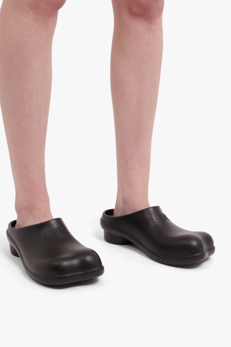 MM6 BY MAISON MARGIELA SHOES Anatomic Tabi Clog Rubber Slippers | Black