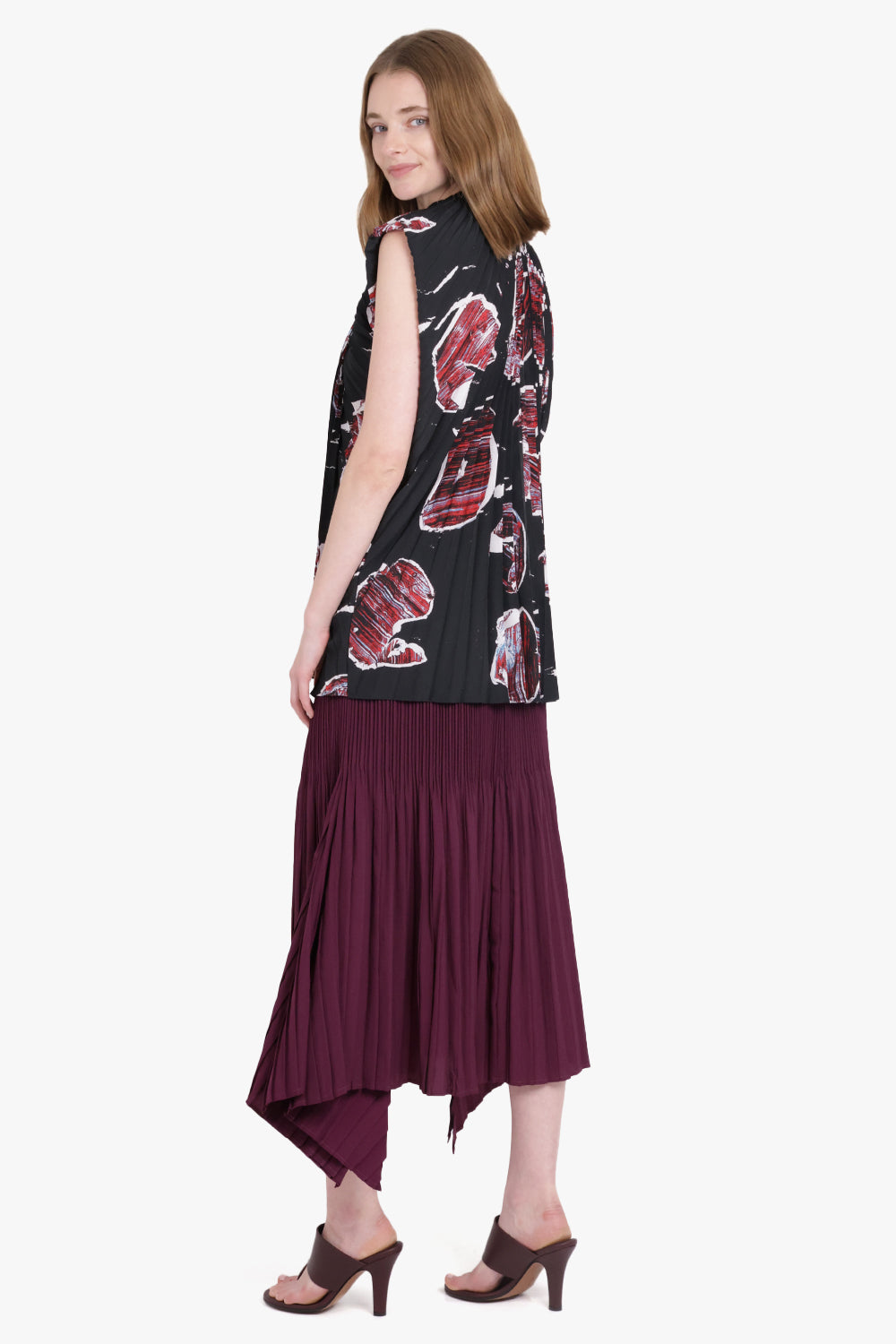 COLVILLE RTW Cerith Abstract Print S/S Pleat Asymmetric Drape Top | Black/Red/White