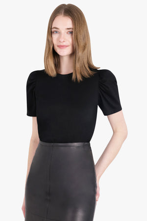 NOIR KEI NINOMIYA RTW Ruched Shoulder S/S Top | Black