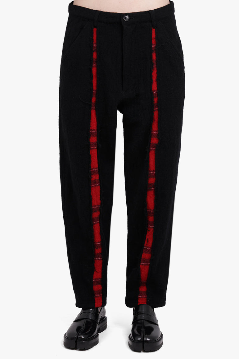 COMME DES GARCONS SHIRT RTW PANTS WITH TARTAN DETAILING | BLACK/RED