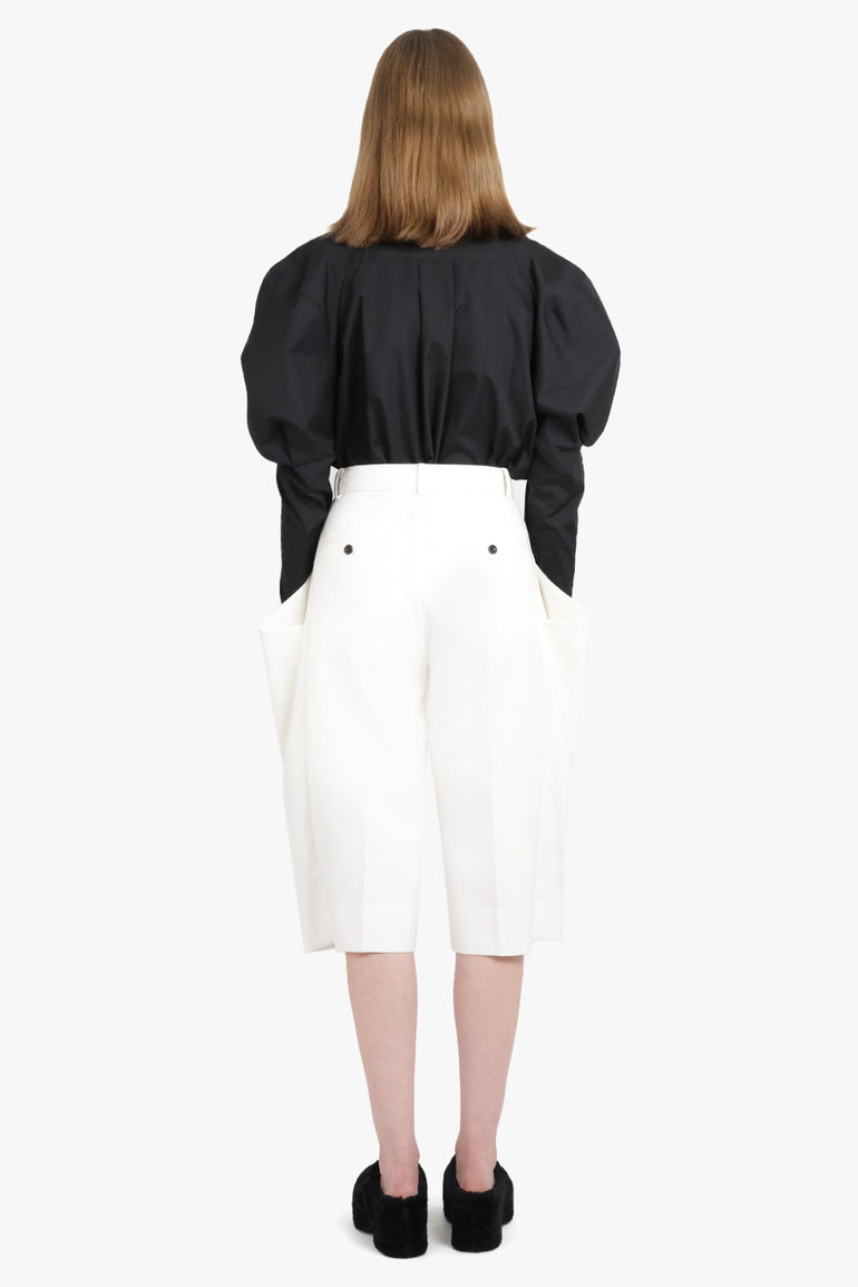 SACAI RTW Exaggerated Pocket Detail Crop Pant | Off White