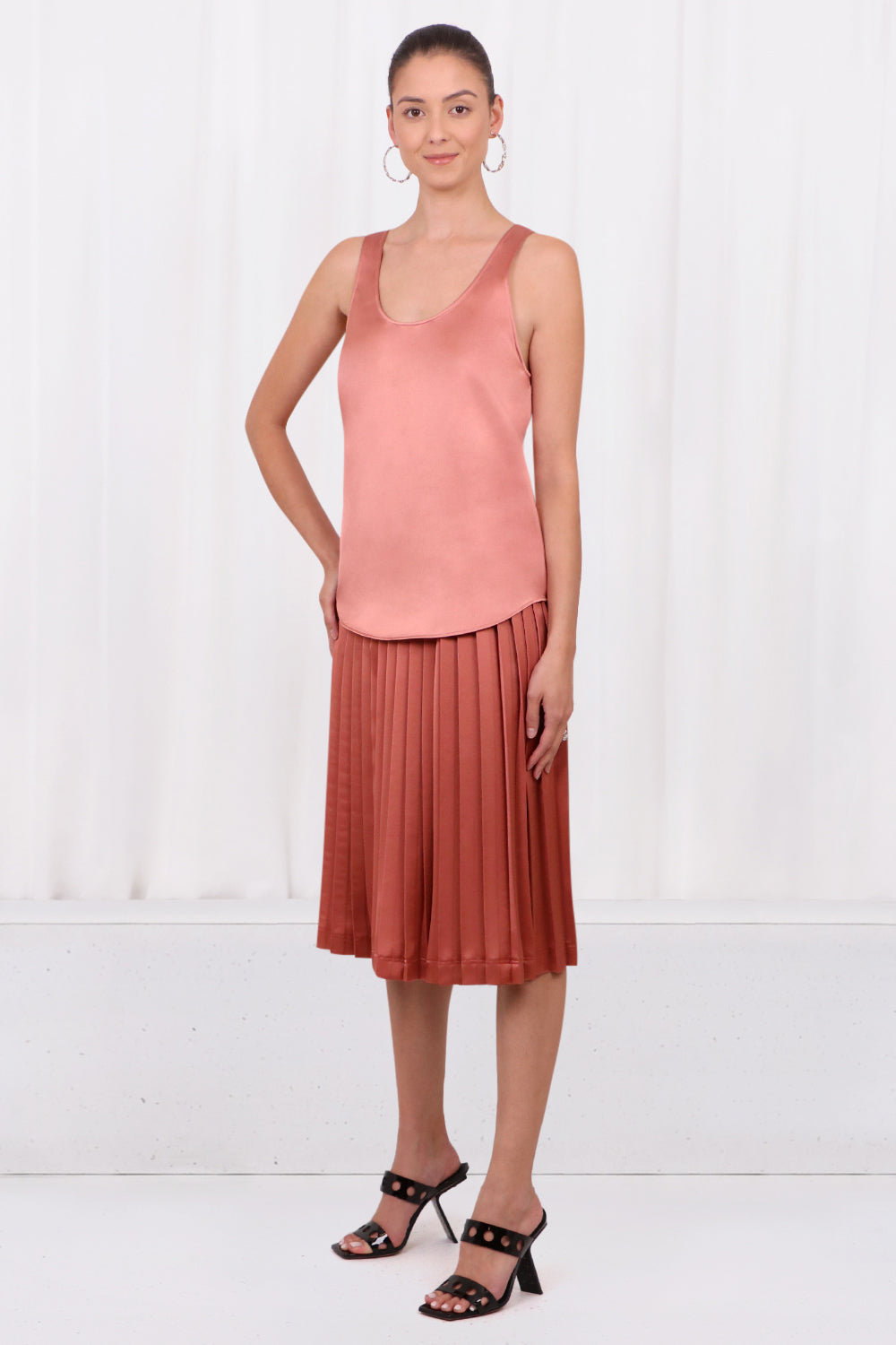 KNIFE PLEATED SKIRT PINK